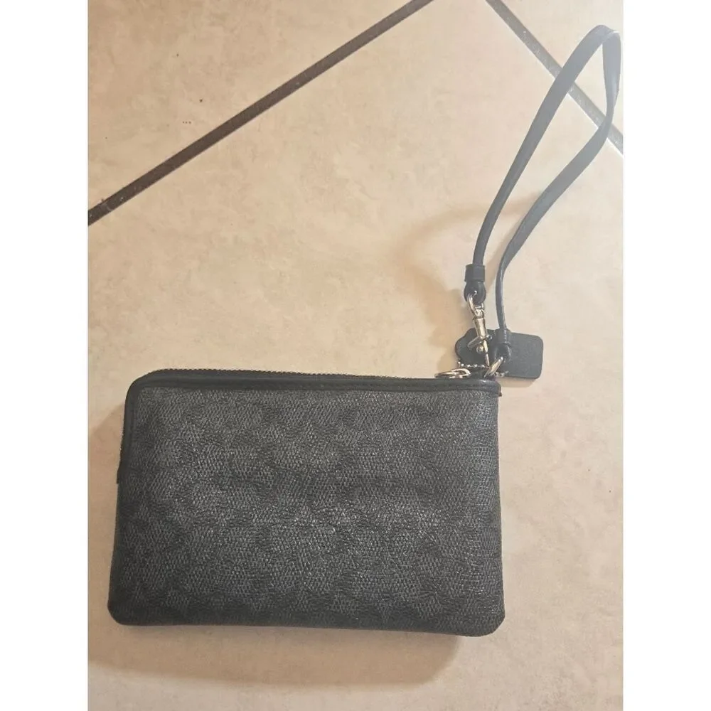 Coach Black Pattern Signature Leather Wristlet with Leather Strap NEW